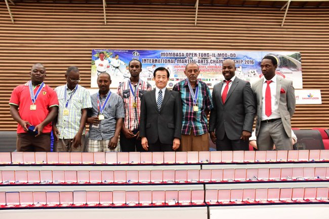 World Tong-Il-Moo-Do Federation Vice President Master Takamitsu Hoshiko (Centre) saw a great potential for martial arts in Kenya at the conclusion of Tong-Il-Moo-Do Federation at Aga Khan Academy.