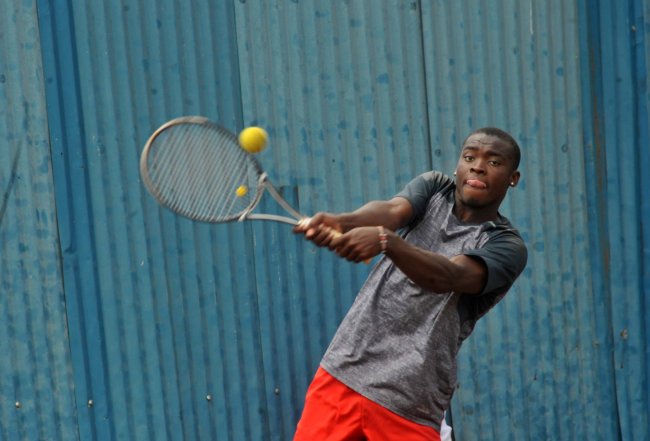 Ismael Changawa saw off Ethiopian Abdella Nedim Mohamed 6-4, 6-4. (Photo by Shutterspeed)
